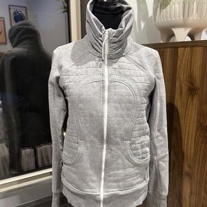 Lululemon Gray Quilted Jacket 10